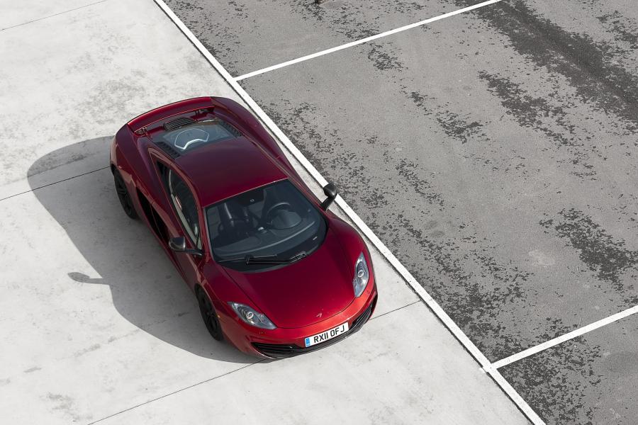  McLaren MP4-12C 2009 года  (фото 222 из 268)